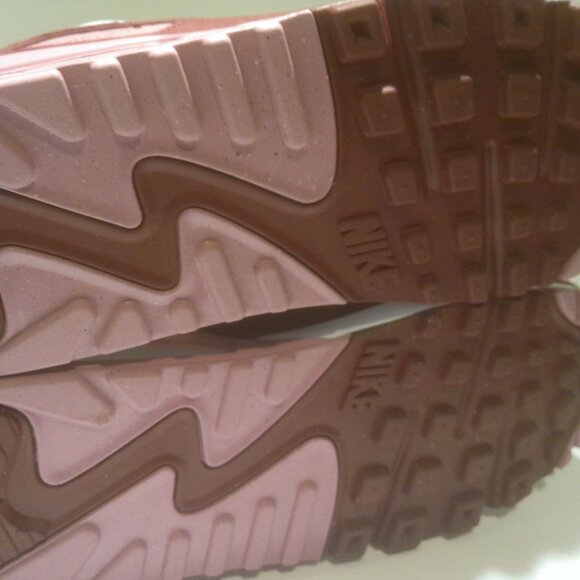 Women's Nike Shoes Size 11.5 Air Max 90 SE Neapolitan W - Picture 9 of 11
